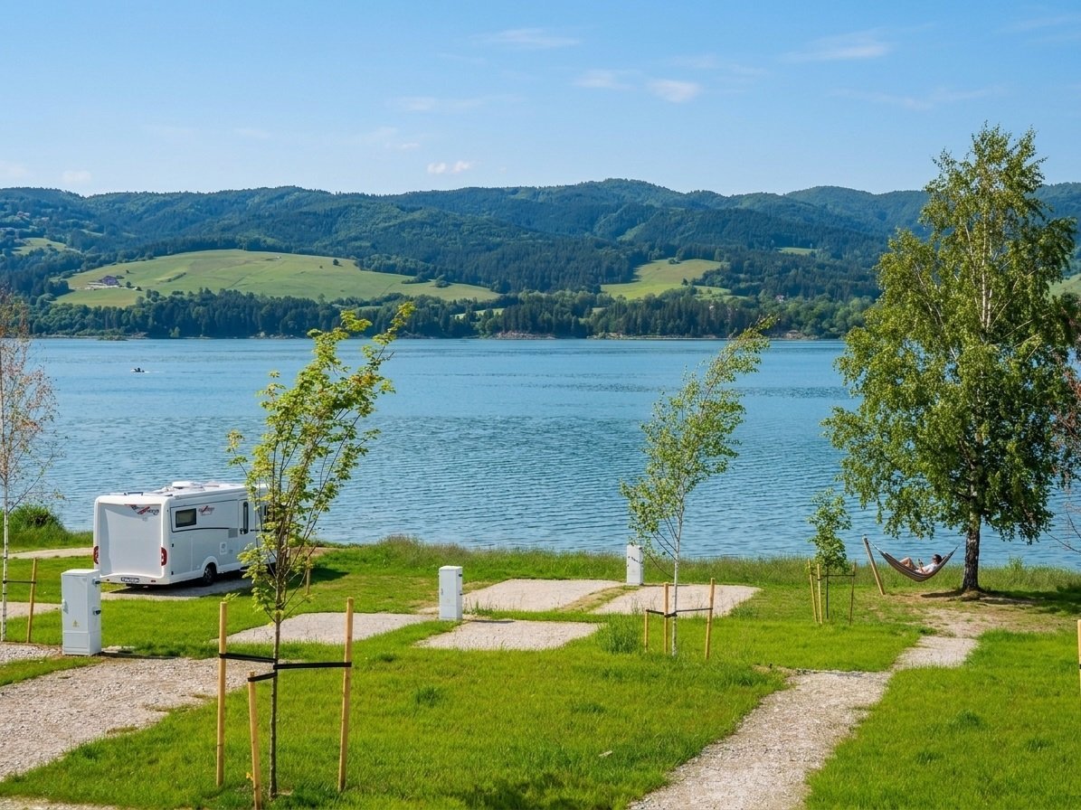 Frydman Lake Camp